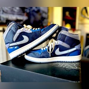 Air Jordan 1 Mid SE Craft
Men's Shoes Size 10